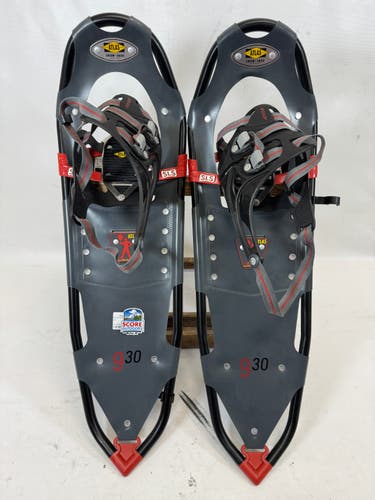 30" Atlas 930 Snowshoes
