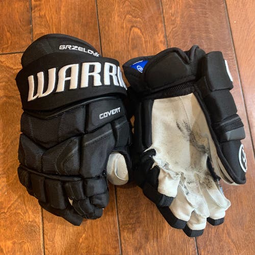 13" Pro Stock Boston Bruins Matt Grzelcyk Game Worn Warrior Covert QRE Gloves *Read Description*