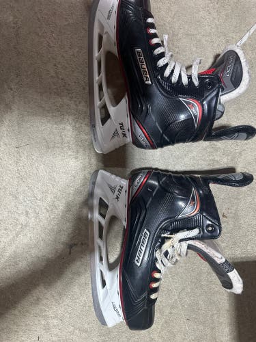 Bauer Vapor X500 Hockey Skates Regular Width 10.5 (Used)