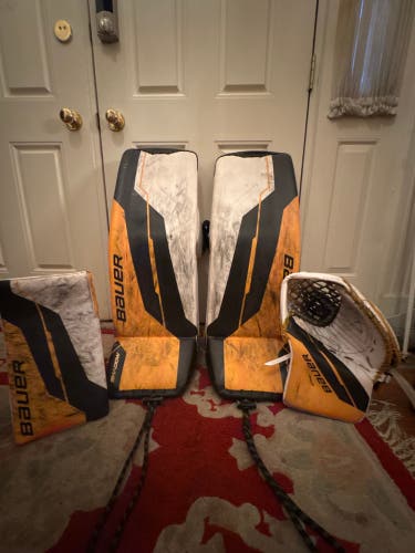 PRO CUSTOM BCHL LARGE 2024 Bauer Supreme Shadow Regular Goalie Full Set Pro Stock (Used)