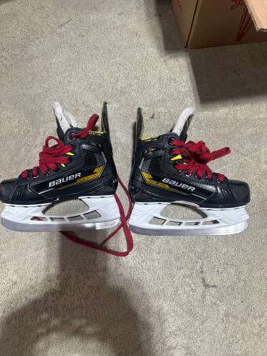 Bauer Supreme M4 Hockey Skates Regular Width 11.5 (Used)
