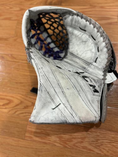2023 CCM EFlex 5 Pro Stock (Used) pro palm 580 break
