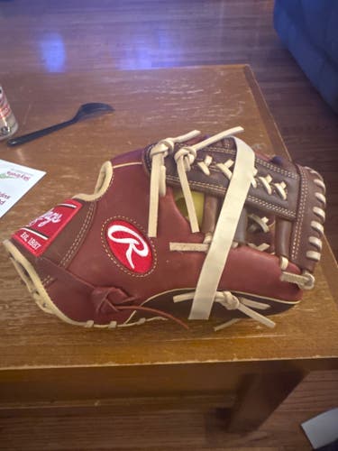 Rawlings RH Infield The Mark of a Pro Baseball Glove 11.5" (New)