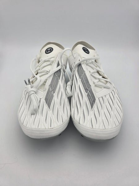 Under Armour Magnetico Elite 4 FG Soccer Cleats White Black  display picture 1