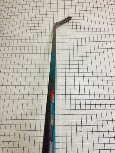 Senior CCM Vizion Left Hand Hockey Stick P29+1/4 (New)