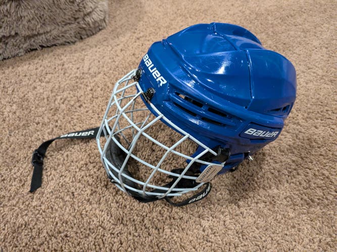 Small Bauer Re-Akt Helmet (Used)