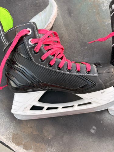 Bauer XLS Hockey Skates Regular Width 8 (Used)