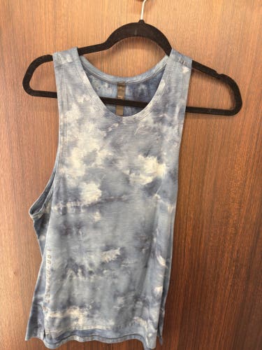 Men’s small adult USED Lululemon lime wash tank top blue
