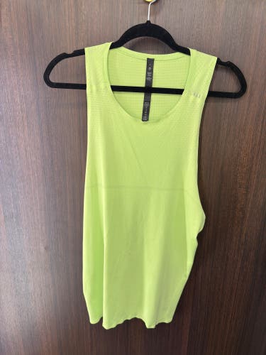 Men’s small adult USED Lululemon lime green neon tank top
