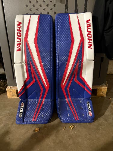 33" Vaughn SLR3 Pro Goalie Leg Pads (Used)