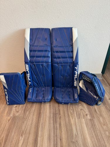 34" 2024 True Catalyst PX3 Regular Goalie Full Set (Used)