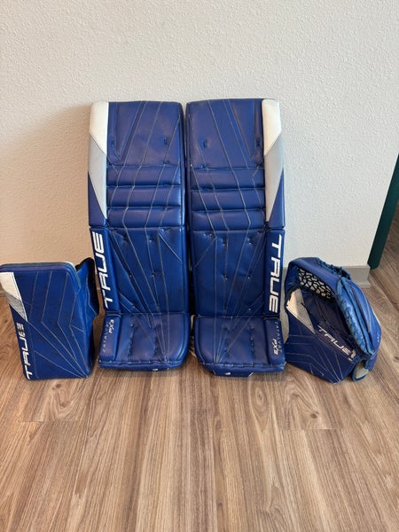 34" 2024 True Catalyst PX3 Regular Goalie Full Set (Used)