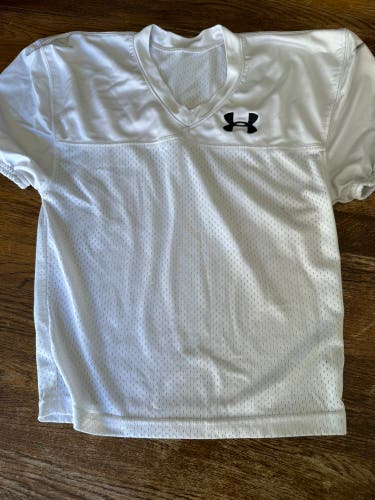 White Small Boys Under Armour Jersey (Used)