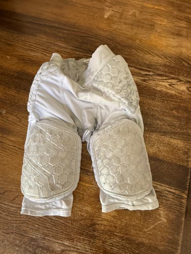 XL Youth Under Armour (Used)