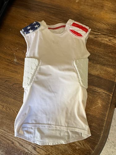 UA Pro 5 pad Youth  top (Used)