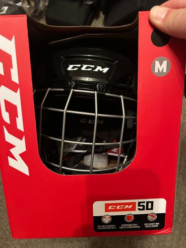 Medium CCM Helmet (New)