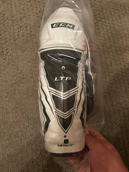 Junior CCM LTP 10" Shin Pads (New)