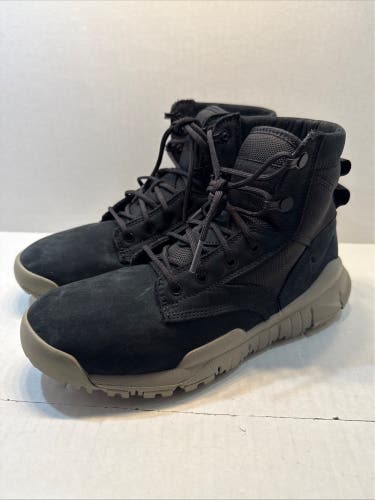 Black Men's Size M 6.5 (W 7.5) Adult Nike Boots (New)