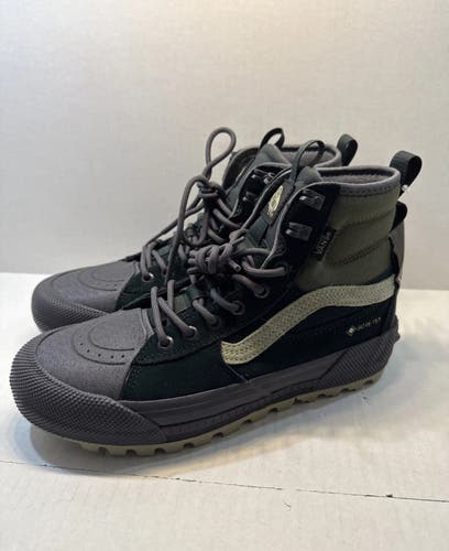 Men's Size M 7.5 (W 8.5) Adult Vans Boots (New)