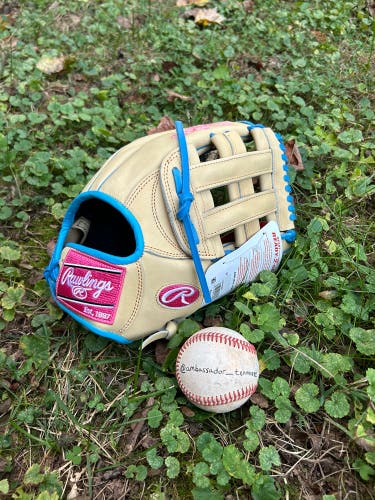 Rawlings R2G Heart of the Hide 12.75” Standard Fit Blonde/Blue/Pink