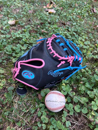 Rawlings R2G Heart of the Hide 34” Standard Fit Black/Blue/Pink Catchers Mitt