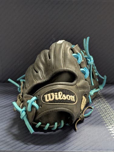 Infield RH Wilson A200 Dp15 Baseball Glove 11.5" (Used)