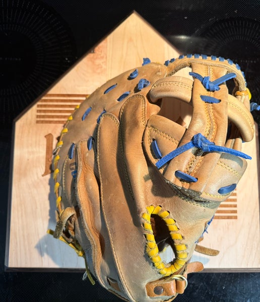 RH Catcher's Softball Glove 33" (Used)