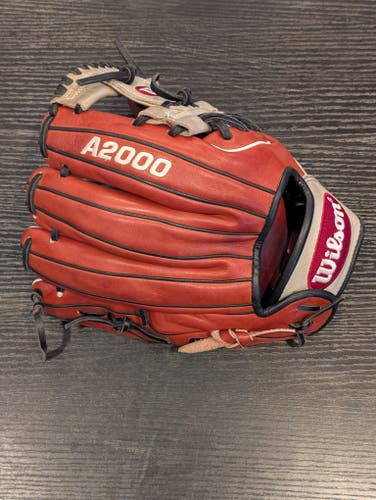 Wilson RH A200 Dp15 Baseball Glove 11.5" (Used)