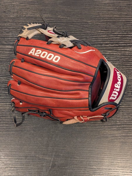 Wilson RH A200 Dp15 Baseball Glove 11.5" (Used)