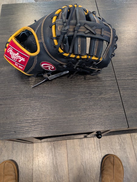 First Base RH Rawlings Heart of the Hide Baseball Glove 13" (Used)