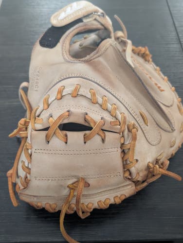 Catcher's Marucci Cypress Series Baseball Glove 34" (Used)