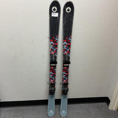 Used DEFIANCE PUZZLE Boys DH Ski/Binding Black And Carolina Blue 130 cm 11855-S000193503