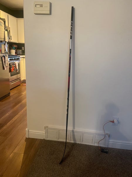 Intermediate CCM Jetspeed FT7 Pro Left Hand Hockey Stick P28 (Used)