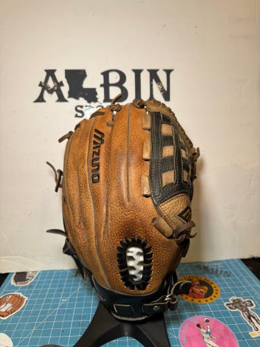 Mizuno Premier RH Baseball Glove 12" (Used)