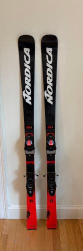Nordica Dobermann GSJ 143 cm Racing Skis With Bindings (Used)
