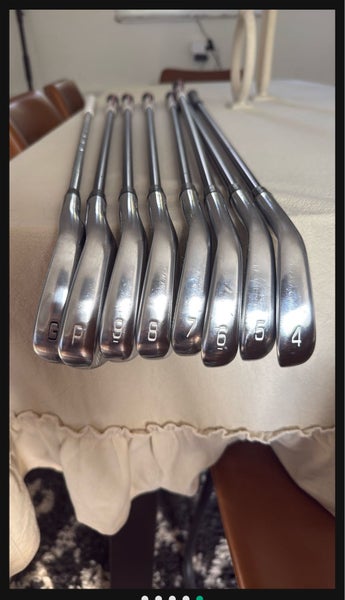 Men's Right Handed Iron Set Stiff Flex (8 Clubs) #4 - #9, PW, GW Graphite Shaft (Used)