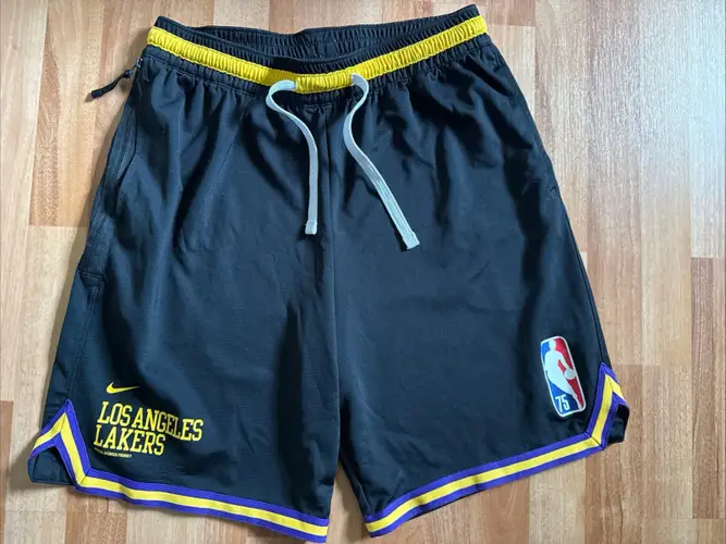 Los Angeles Lakers Nike NBA Authentic Practice Game Used Shorts Black Large