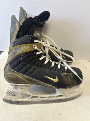 Nike Quest V-Force Pro STK Hockey Skates Regular Width Size 1.5 (Used)