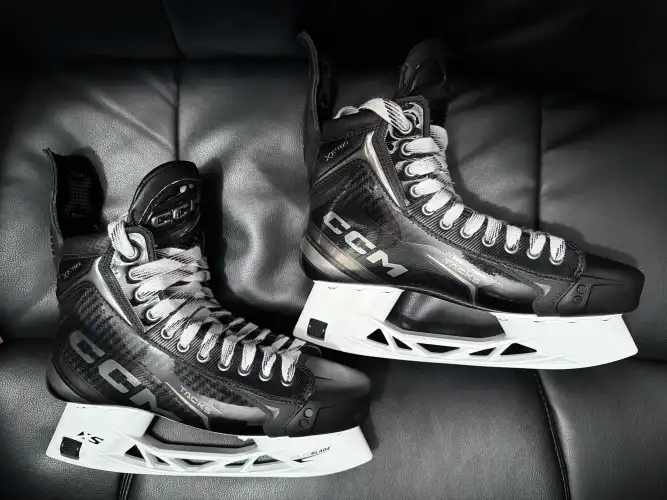 Lightly Used CCM Tacks XF Pro Hockey Skates Size 9.5 Regular Width with Step Steel- Pixallo.store
