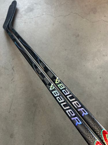2 PACK P92 102 Flex Senior Bauer Vapor Flylite Right Hand Hockey Stick Pro Stock OHL.