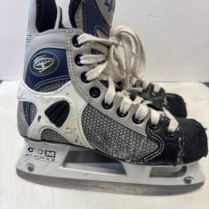 CCM Tacks 452 Hockey Skates Regular Width Size 1 (Used)
