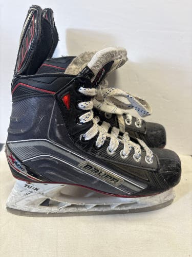 Bauer Vapor X600 Hockey Skates Regular Width Size 5.5 (Used)
