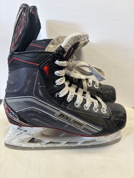 Bauer Vapor X600 Hockey Skates Regular Width Size 5.5 (Used)