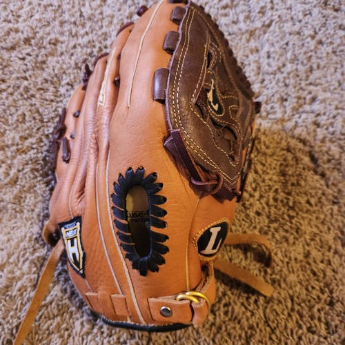 Louisville Slugger RH Helix HX1252 TPX Series Softball/Baseball Glove 12.5" (New)