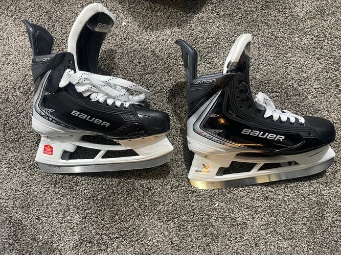 2025 Bauer Vapor X LTX Pro Hockey Skates Regular Width Pro Stock 9 (New)