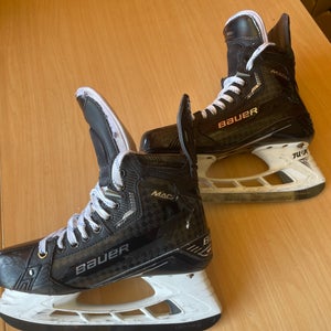 Bauer Supreme Mach Mens Pro Stock Size 8.5 Hockey Skates 1695
