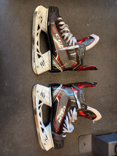 2017 CCM JetSpeed FT1 Hockey Skates Regular Width 10 (Used)