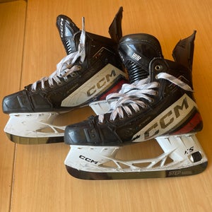 CCM JetSpeed FT6 PRO Mens Pro Stock Size 9.5 Hockey Skates 1606