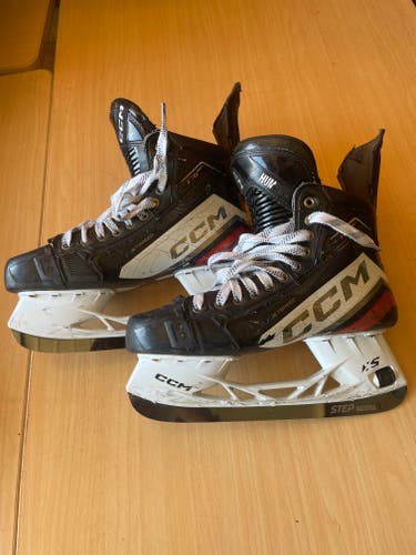 CCM JetSpeed FT6 PRO Mens Pro Stock Size 9.5 Hockey Skates 1606