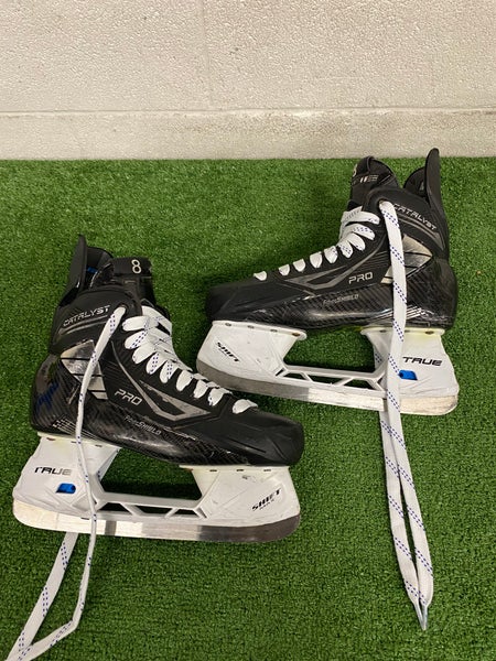 Senior True Catalyst Pro Hockey Skates 8 (Used)